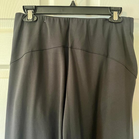 Old Navy, Women's High-Waisted PowerSoft Wide-Leg Pants, Black, Medium - Picture 6 of 6